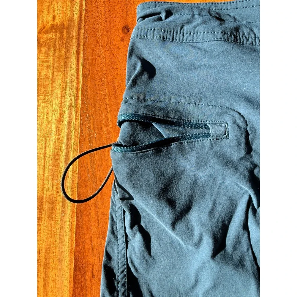 Patagonia Men's Blue Swim‎ Trunks Size 38